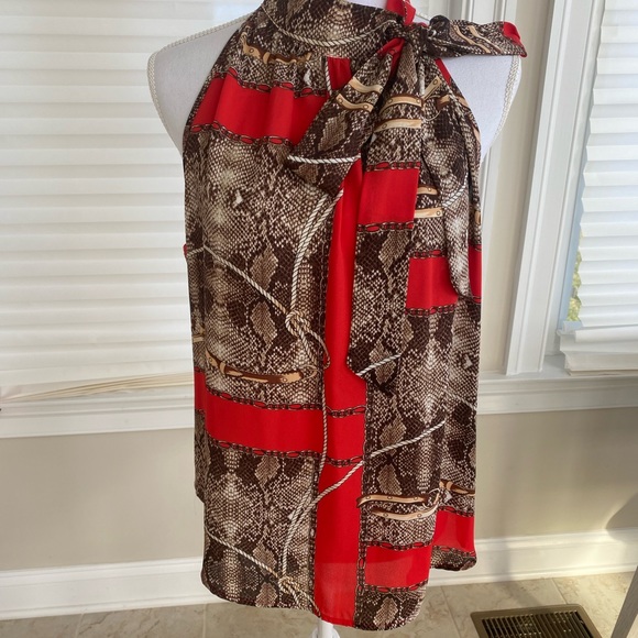 Top - Picture 3 of 4